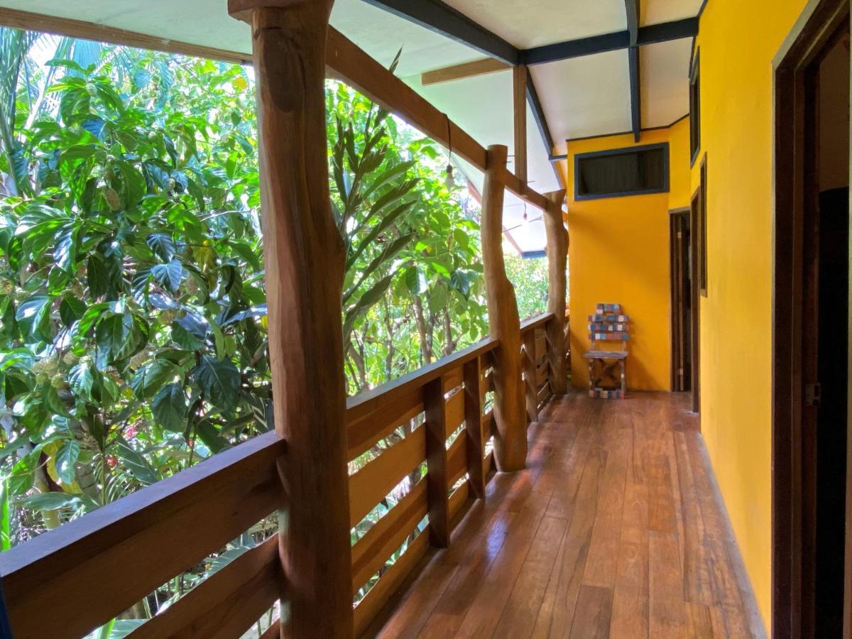 Playa 506 Beachfront Hostel Puerto Viejo de Talamanca Buitenkant foto