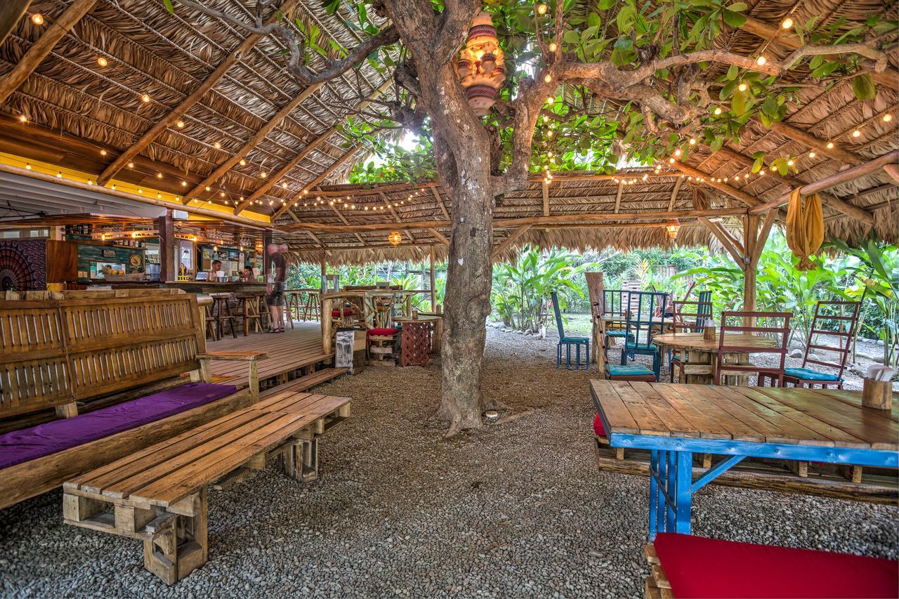 Playa 506 Beachfront Hostel Puerto Viejo de Talamanca Buitenkant foto