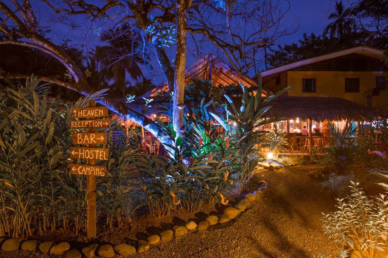 Playa 506 Beachfront Hostel Puerto Viejo de Talamanca Buitenkant foto